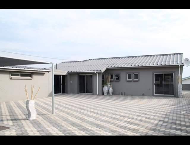 5 BEDROOM HOUSE FOR SALE IN DA NOVA